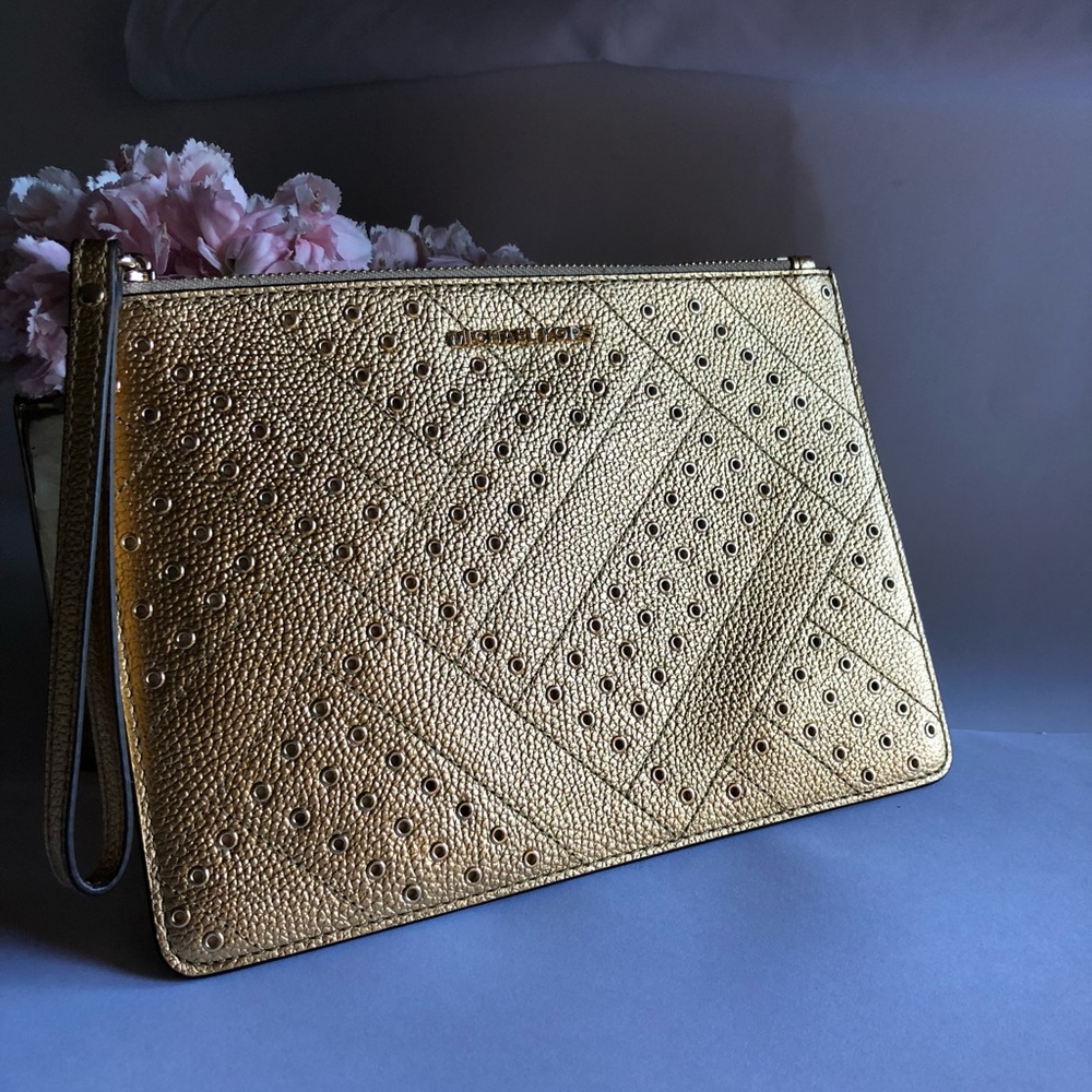 NWT ! Michael Kors Jet Set Travel XL Zip Clutch